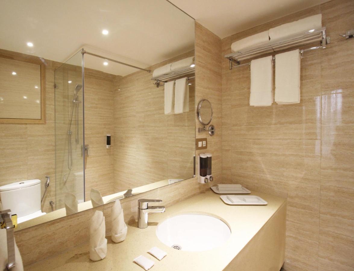 Hotel Jagadish International-Sankey Road バンガロール エクステリア 写真